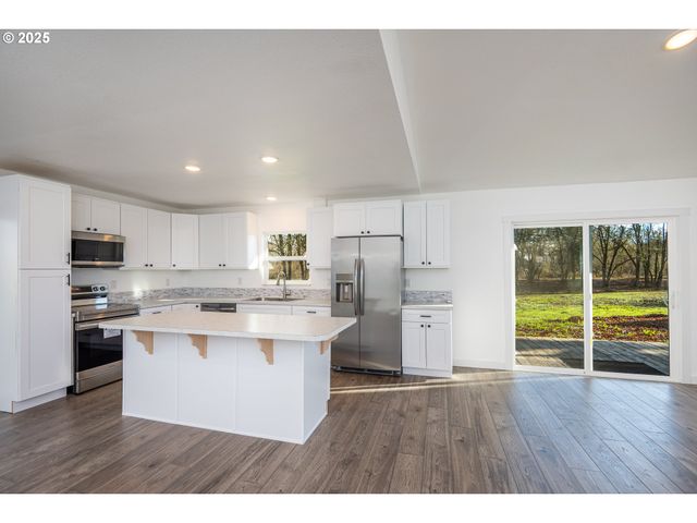 -1 TERRITORIAL Hwy, Junction City, OR 97448