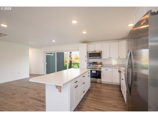 -1 TERRITORIAL Hwy, Junction City, OR 97448