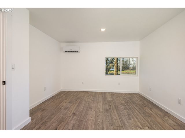 -1 TERRITORIAL Hwy, Junction City, OR 97448