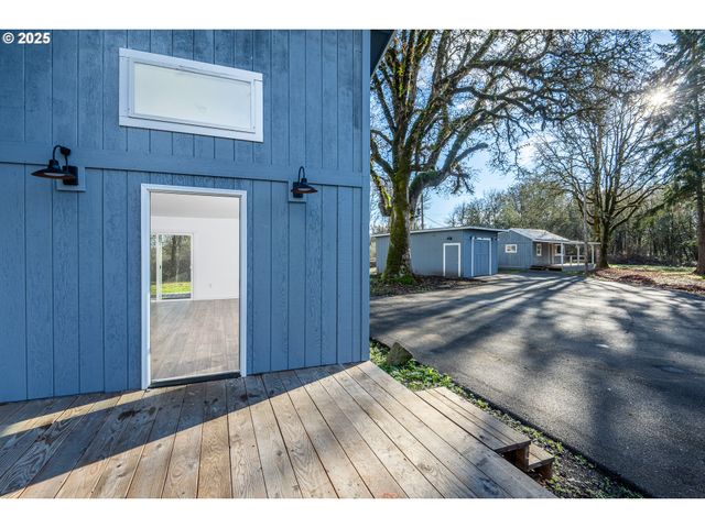 -1 TERRITORIAL Hwy, Junction City, OR 97448