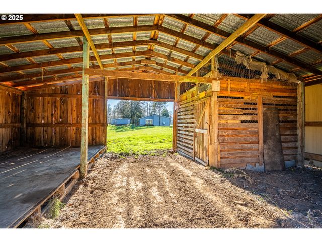 -1 TERRITORIAL Hwy, Junction City, OR 97448