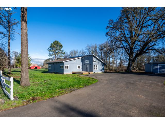 -1 TERRITORIAL Hwy, Junction City, OR 97448