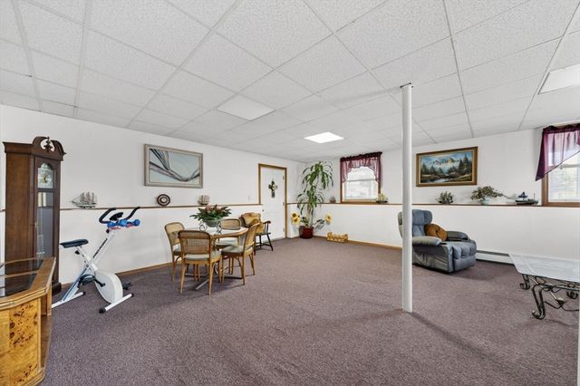 17 Bellevue St, New Bedford, MA 02744