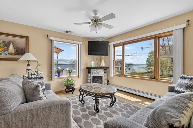 17 Bellevue St, New Bedford, MA 02744