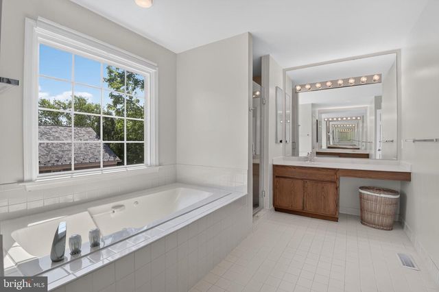7917 QUARRY RIDGE WAY, Bethesda, MD 20817