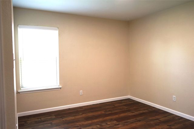 6322 Woolwich Drive, Arlington, TX 76001