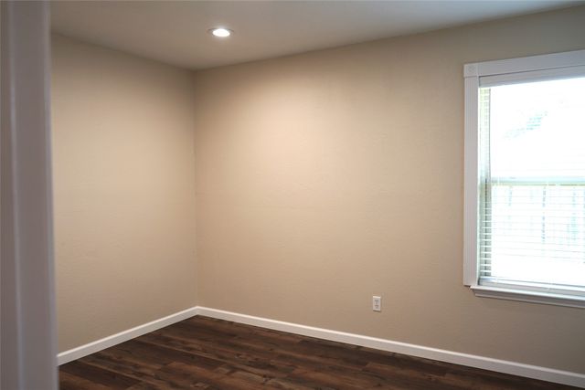 6322 Woolwich Drive, Arlington, TX 76001