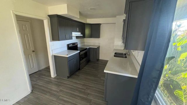 1325 Devonshire Drive, Oxnard, CA 93030