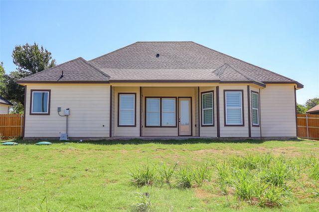 400 Simpson Drive, Southmayd, TX 75092