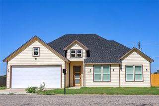 400 Simpson Drive, Southmayd, TX 75092