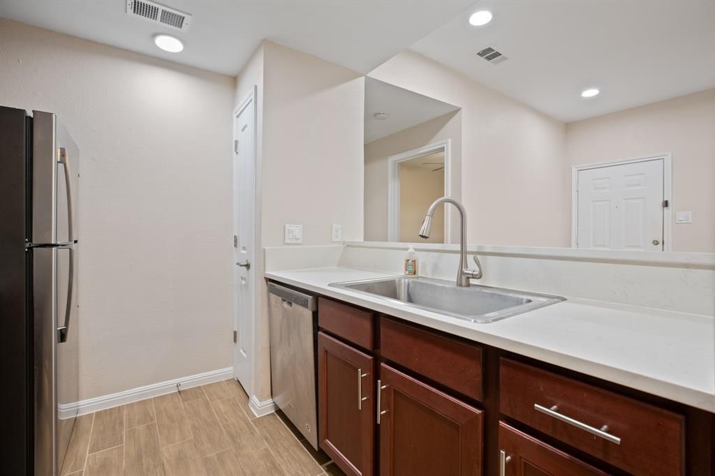 114 E 31st ST 112, Austin, TX 78705