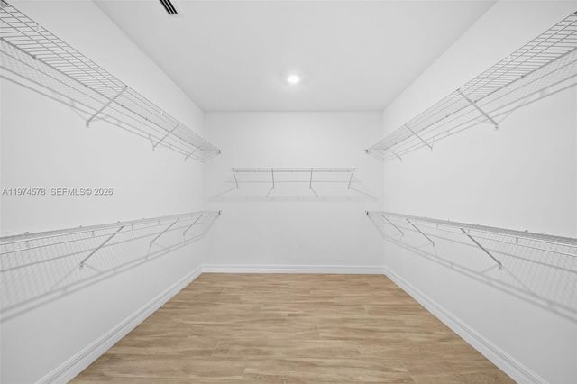 2715 Primrose Pl, Oakland Park, FL 33309