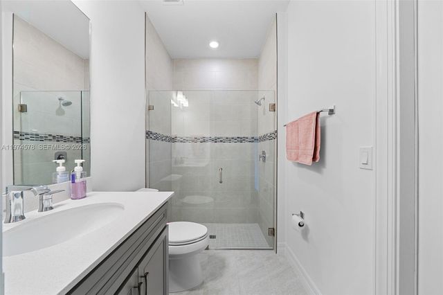 2715 Primrose Pl, Oakland Park, FL 33309