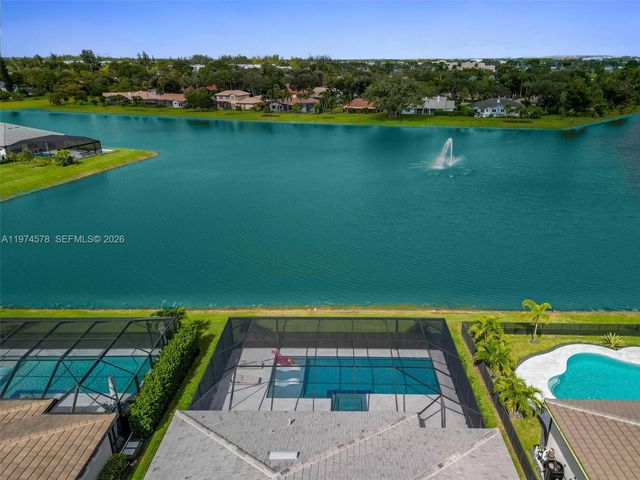 2715 Primrose Pl, Oakland Park, FL 33309