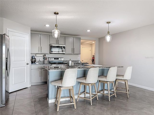 5209 SONG SPARROW TERRACE, Palmetto, FL 34221