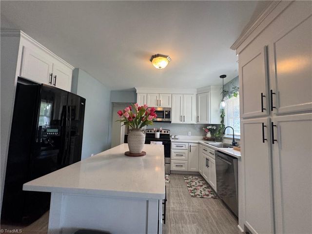 937 Glencoe Street, Winston-salem, NC 27107