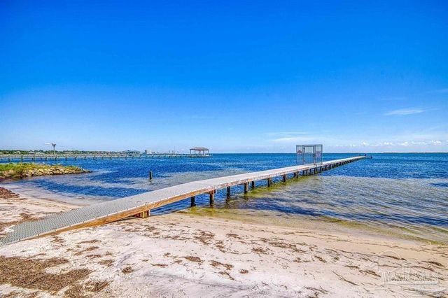 5556 Grande Lagoon Ct, Pensacola, FL 32507