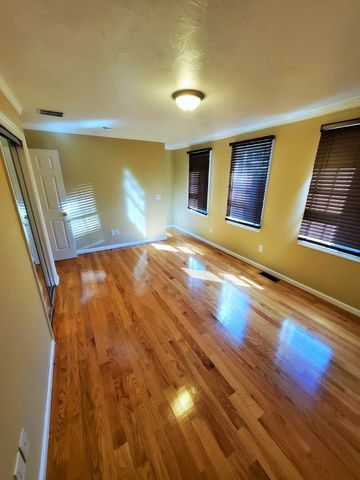 90 Central 002, East Bridgewater, MA 02333