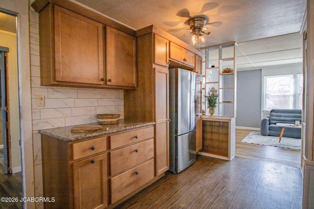 1510 ST. MARYS, Jefferson City, MO 65109