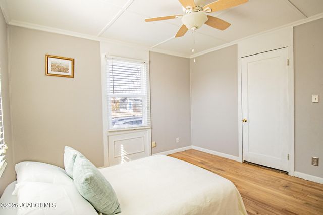 1510 ST. MARYS, Jefferson City, MO 65109