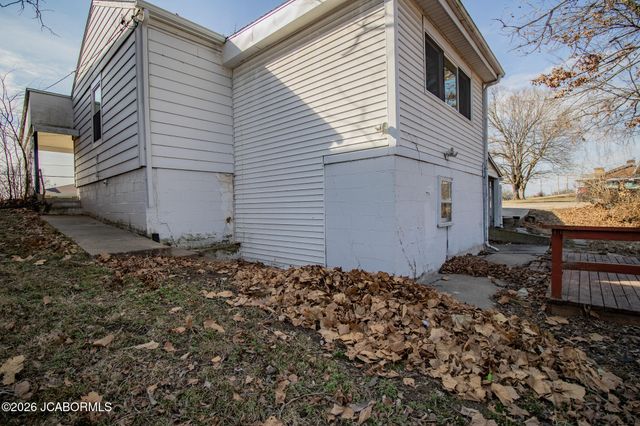 1510 ST. MARYS, Jefferson City, MO 65109