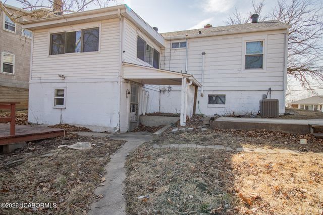 1510 ST. MARYS, Jefferson City, MO 65109