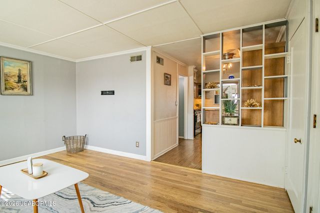 1510 ST. MARYS, Jefferson City, MO 65109