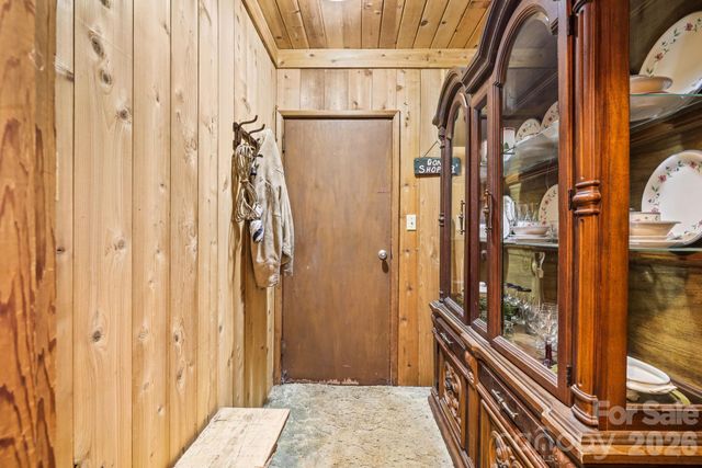 48 Easy Street, Waynesville, NC 28786