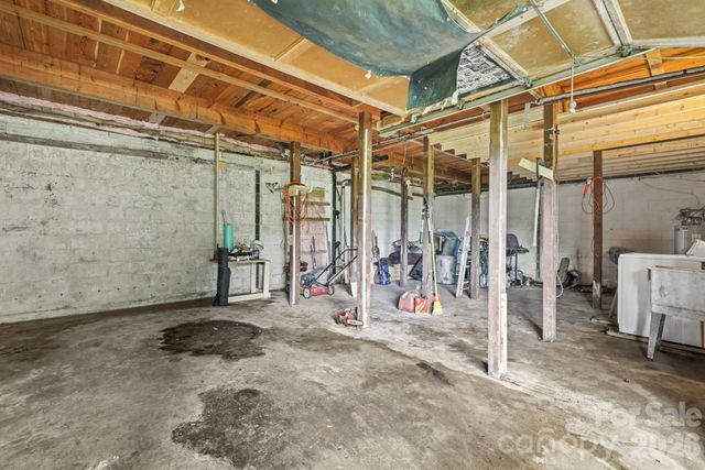 48 Easy Street, Waynesville, NC 28786
