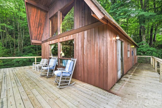 48 Easy Street, Waynesville, NC 28786