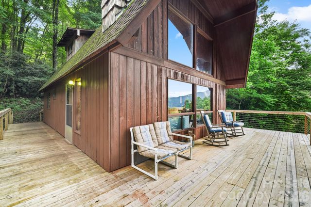 48 Easy Street, Waynesville, NC 28786