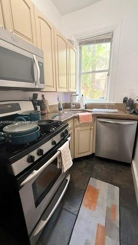 900 16th Street 104, Miami Beach, FL 33139