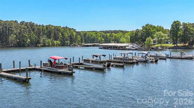 1496 Ardmore Drive, Sherrills Ford, NC 28673