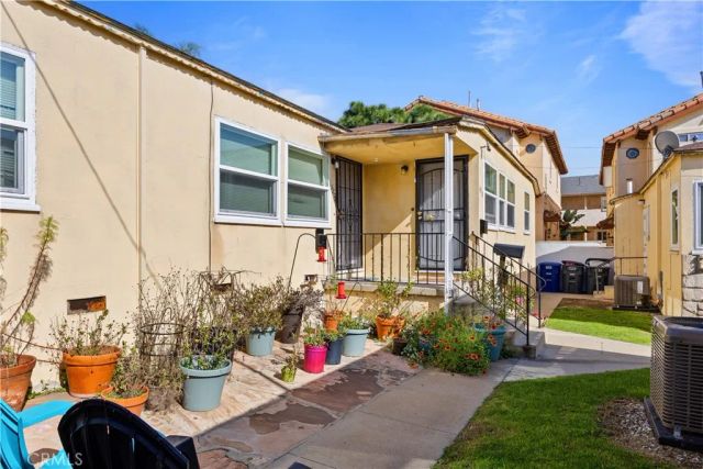 529 E Walnut, El Segundo, CA 90245
