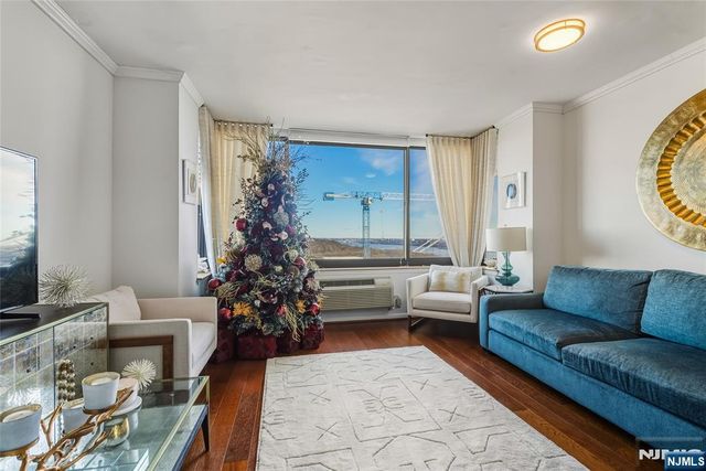 100 Old Palisade Road 3013, Fort Lee, NJ 07024