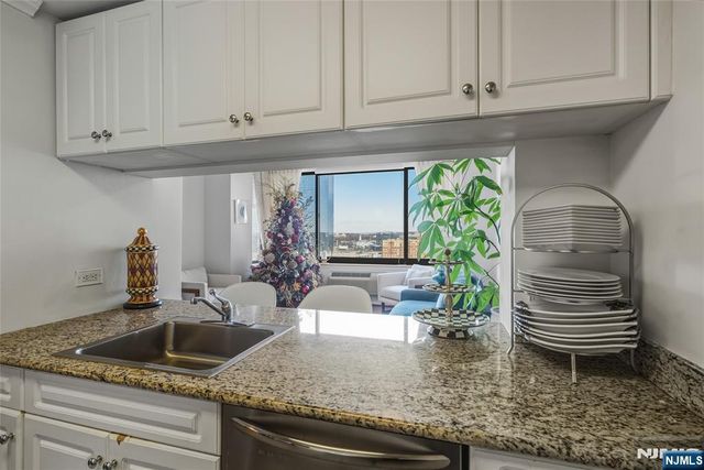 100 Old Palisade Road 3013, Fort Lee, NJ 07024