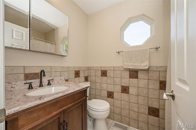 4052 Whitehall Drive, Arnold, MO 63010