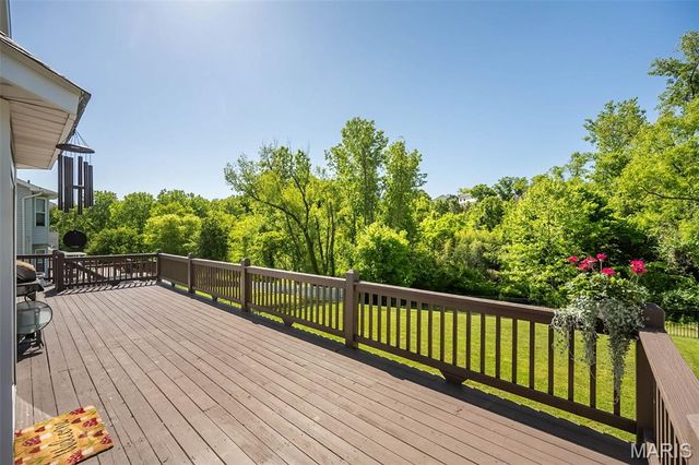 4052 Whitehall Drive, Arnold, MO 63010