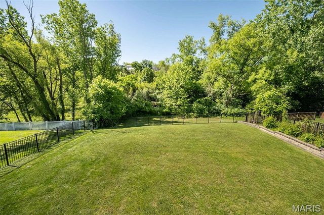 4052 Whitehall Drive, Arnold, MO 63010