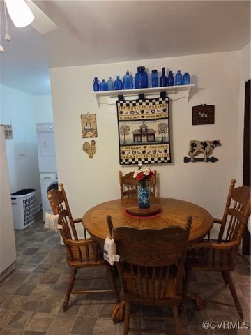 4402 Toccoa Ter, Sandston, VA 23150