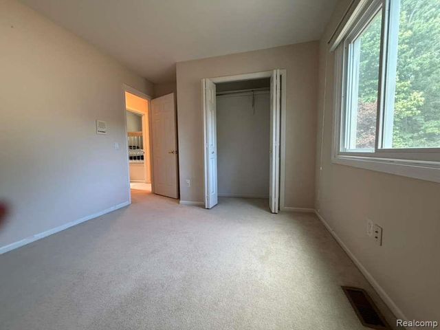 1154 Bluebird Drive, Rochester Hills, MI 48307