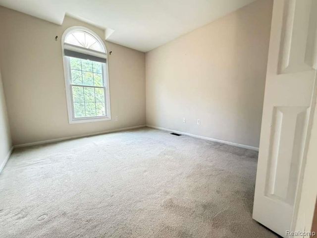 1154 Bluebird Drive, Rochester Hills, MI 48307