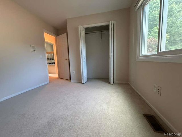 1154 Bluebird Drive, Rochester Hills, MI 48307