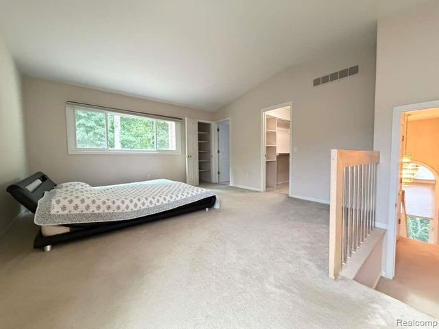 1154 Bluebird Drive, Rochester Hills, MI 48307