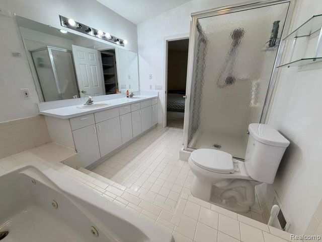 1154 Bluebird Drive, Rochester Hills, MI 48307