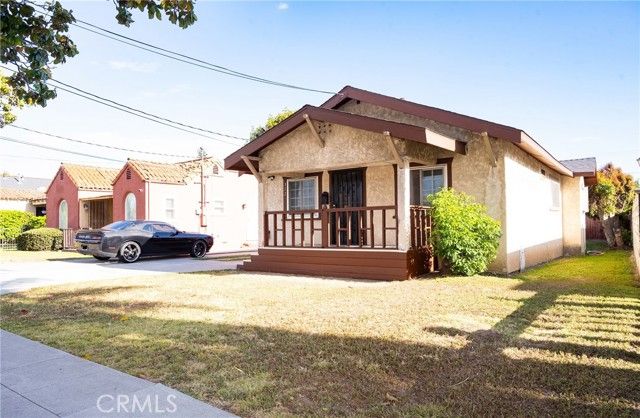 522 W Hillcrest Boulevard, Inglewood, CA 90301
