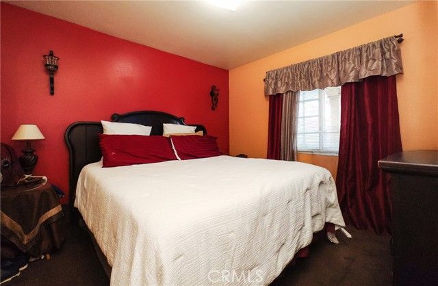 522 W Hillcrest Boulevard, Inglewood, CA 90301
