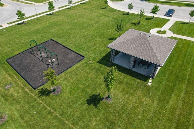 3813 SW Maryville Place, Lee's Summit, MO 64082