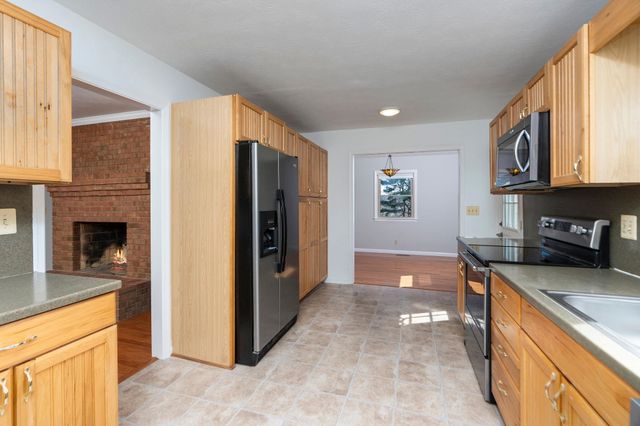 3869 SHUTTERLEE MILL RD, Staunton, VA 24401