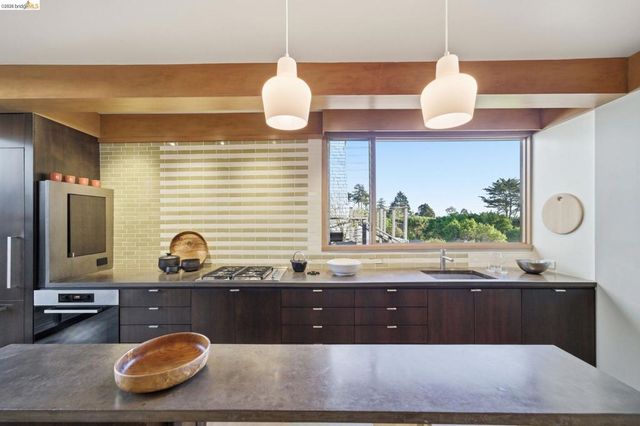 606 Grizzly Peak Boulevard, Berkeley, CA 94708